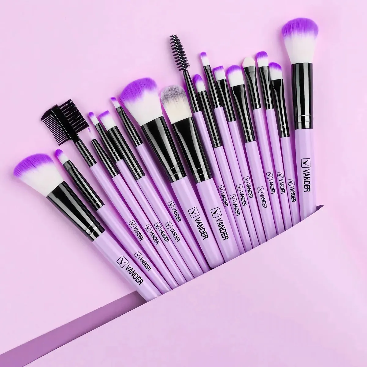 18Pcs Makeup Brush Set – Soft Fluffy Foundation, Eyeshadow, Kabuki Blending & Beauty Cosmetic Brushes