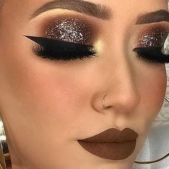 Miss Rose Eyeshadow Palette 18 Colors Glitter